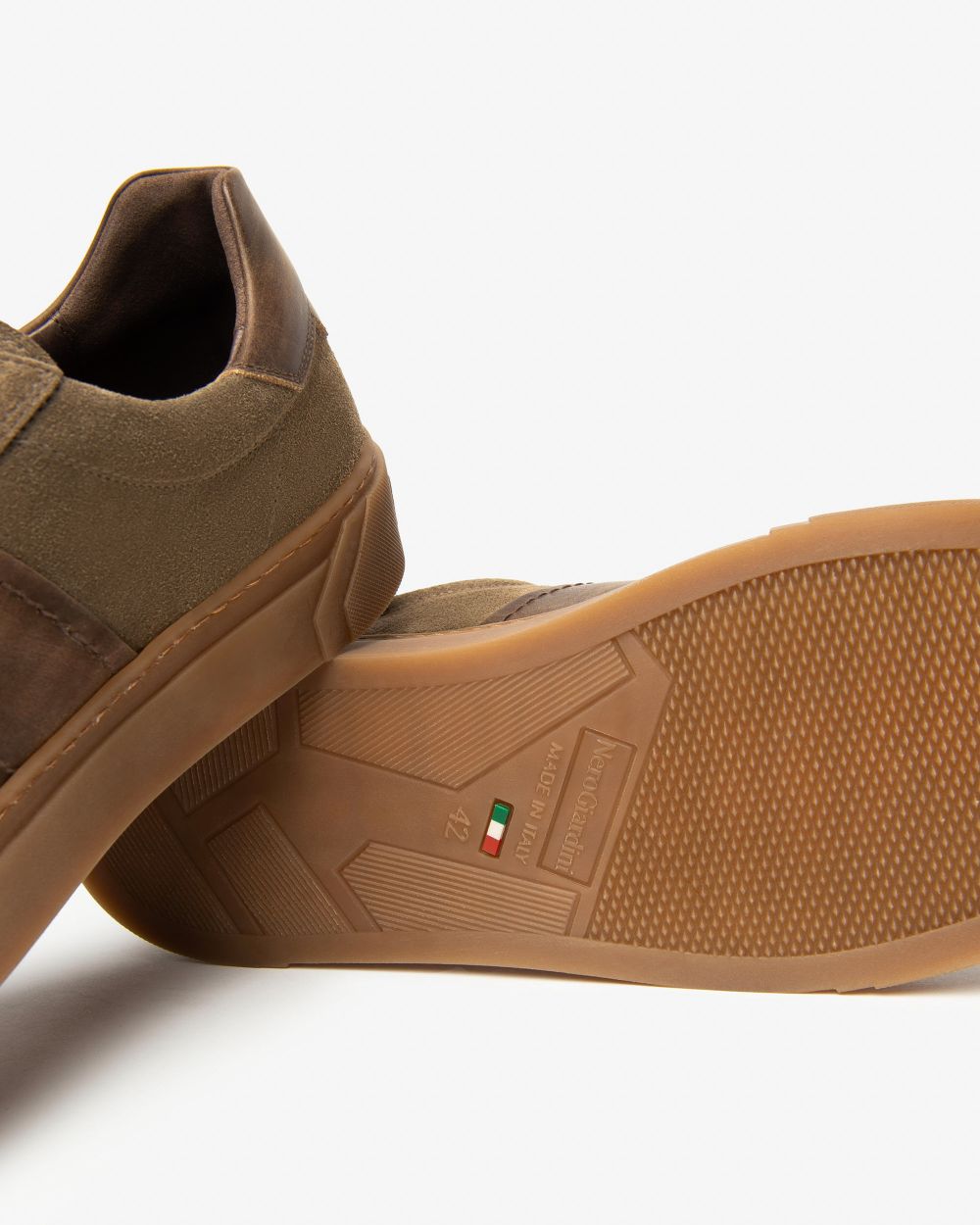 Sneakers Uomo in Camoscio e Pelle