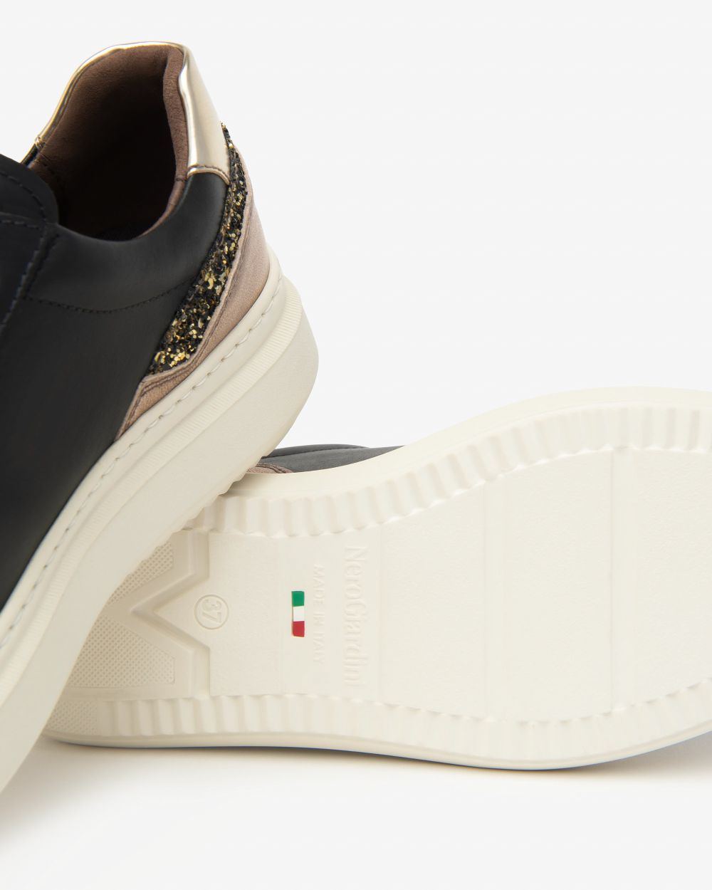 Sneakers Donna in Pelle, Suede e Materiale Tecnico